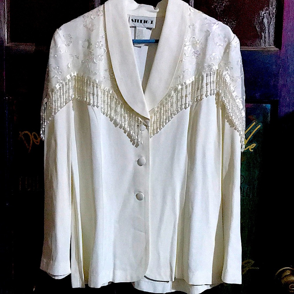 Studio I size 8 white suit jacket with beads
